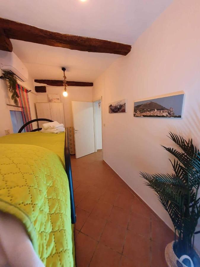 Casa Domitilla Vista Mare - Spiagge, Storia & Relax Wifi - Netflix Terracina Bagian luar foto